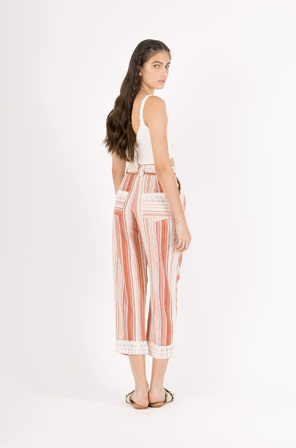 PIRA CAPRI PANTS - Vero Diaz