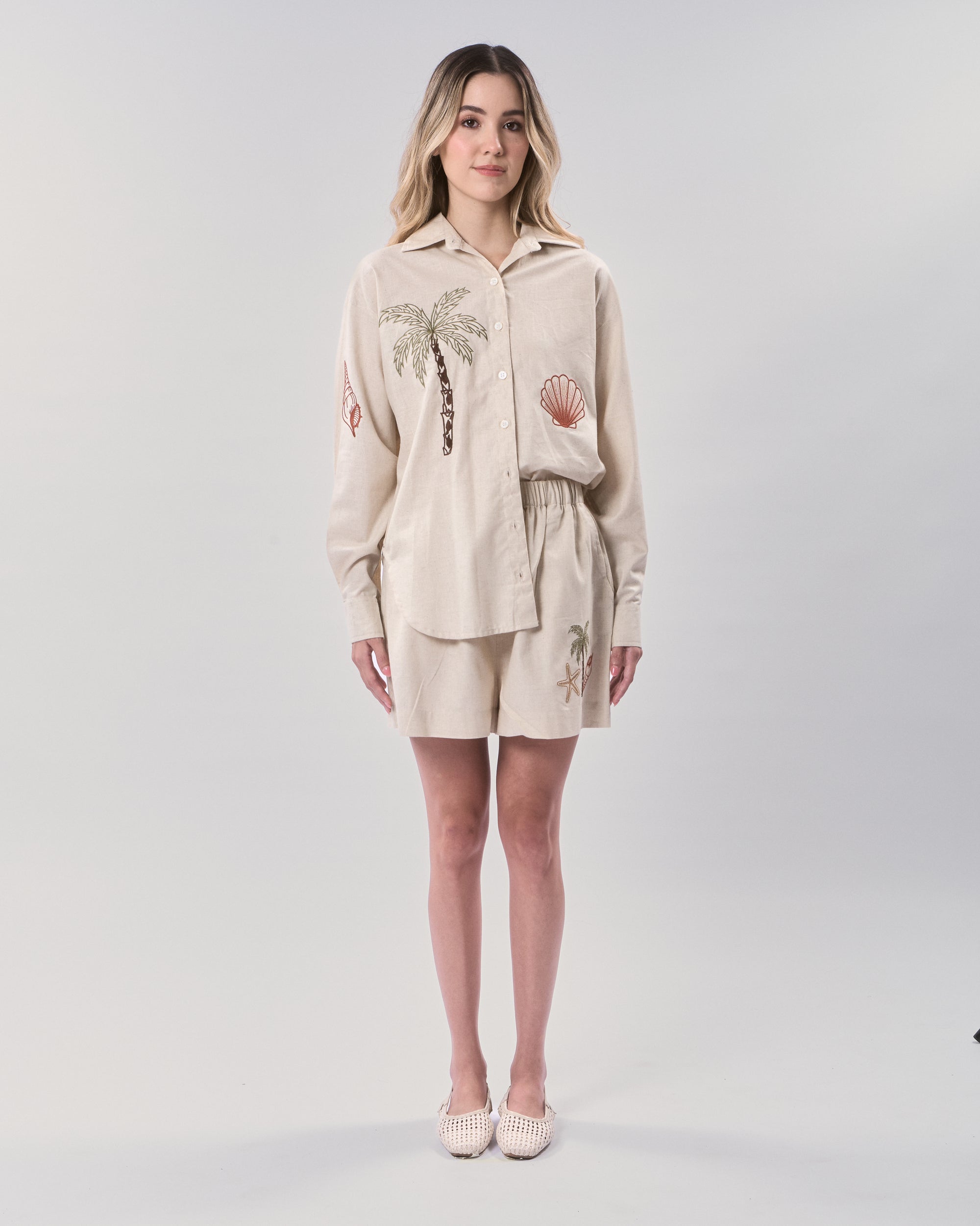 ONDINA SHORT IN SAND