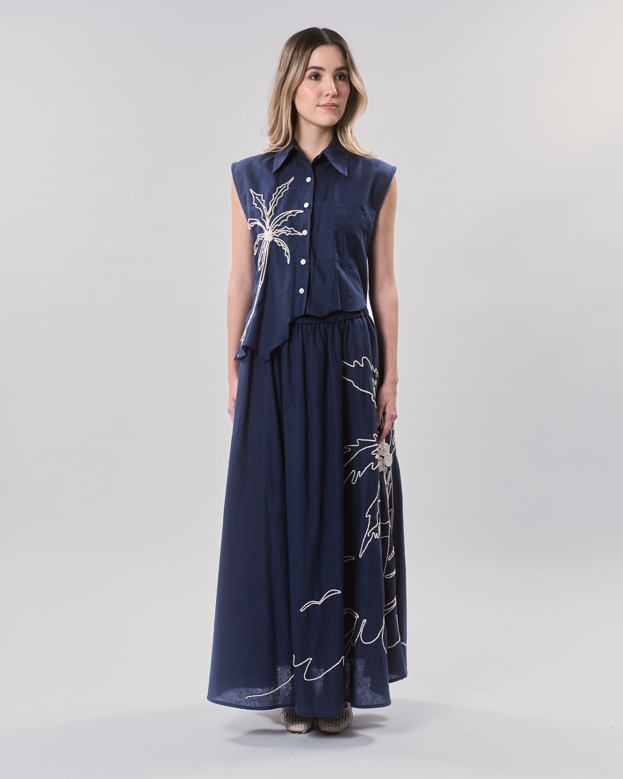 SOLARA SKIRT IN NAVY